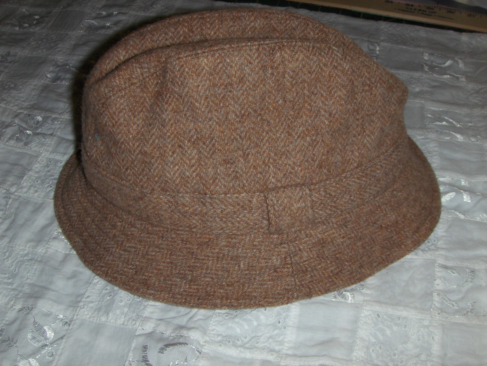 Vintage Brown Tweed Wool Fedora Trilby Hat Men Size Large Made in Great Britain