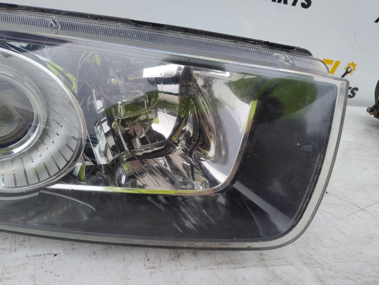2015 Holden Captiva CG 01/2011-09/2015 RIGHT HEADLAMP BLACK SURROUND 7 image 3