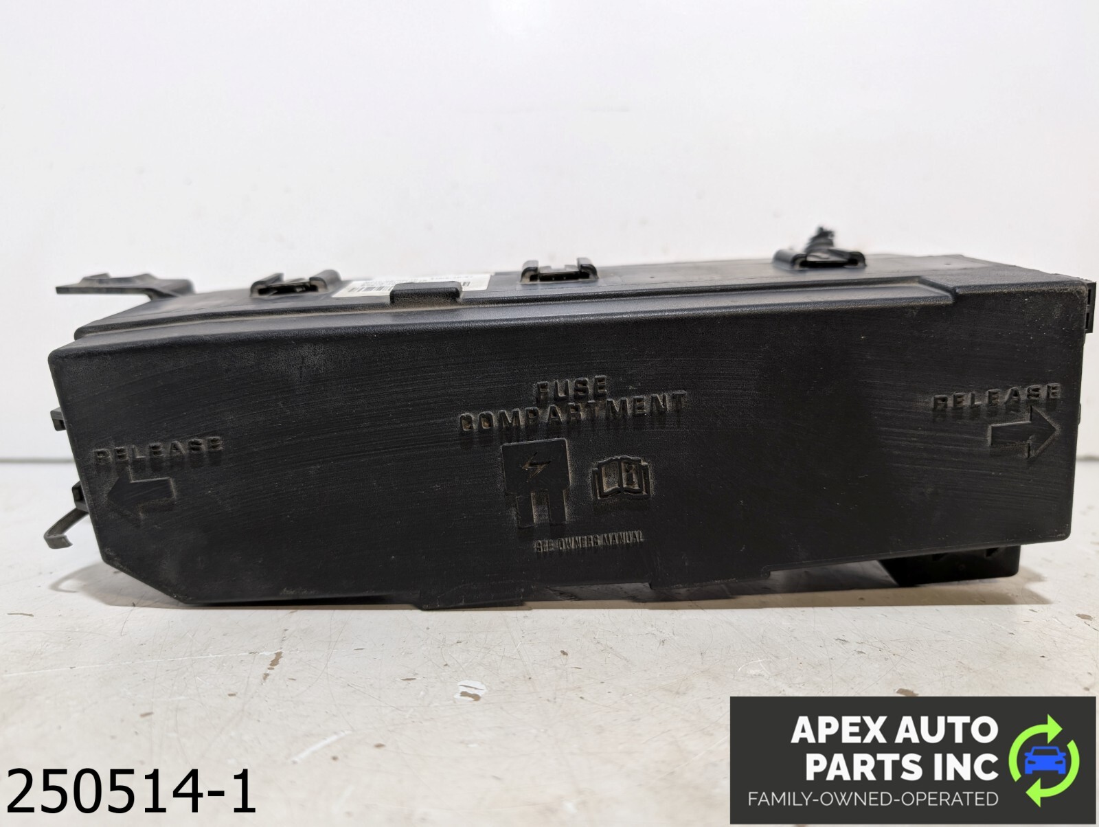 OEM 2010-2013 Ford Transit 2.0L Connect Engine Fuse Box | eBay