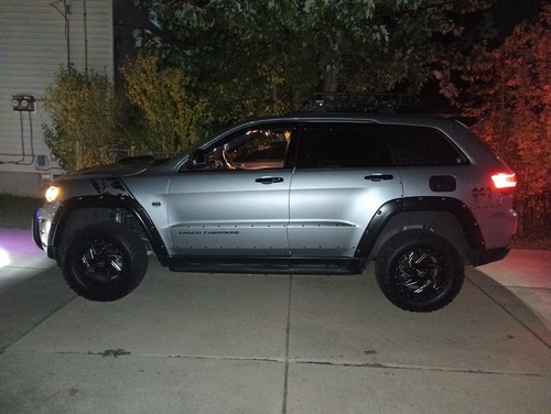 Blitz.Auto 1.5 Inch Rear Leveling Lift Kit With Shock Extenders For 2011-2022 Jeep Grand Cherokee WK2