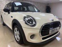 2019 MINI Cooper Cooper Classic Hatchback Petrol Manual
