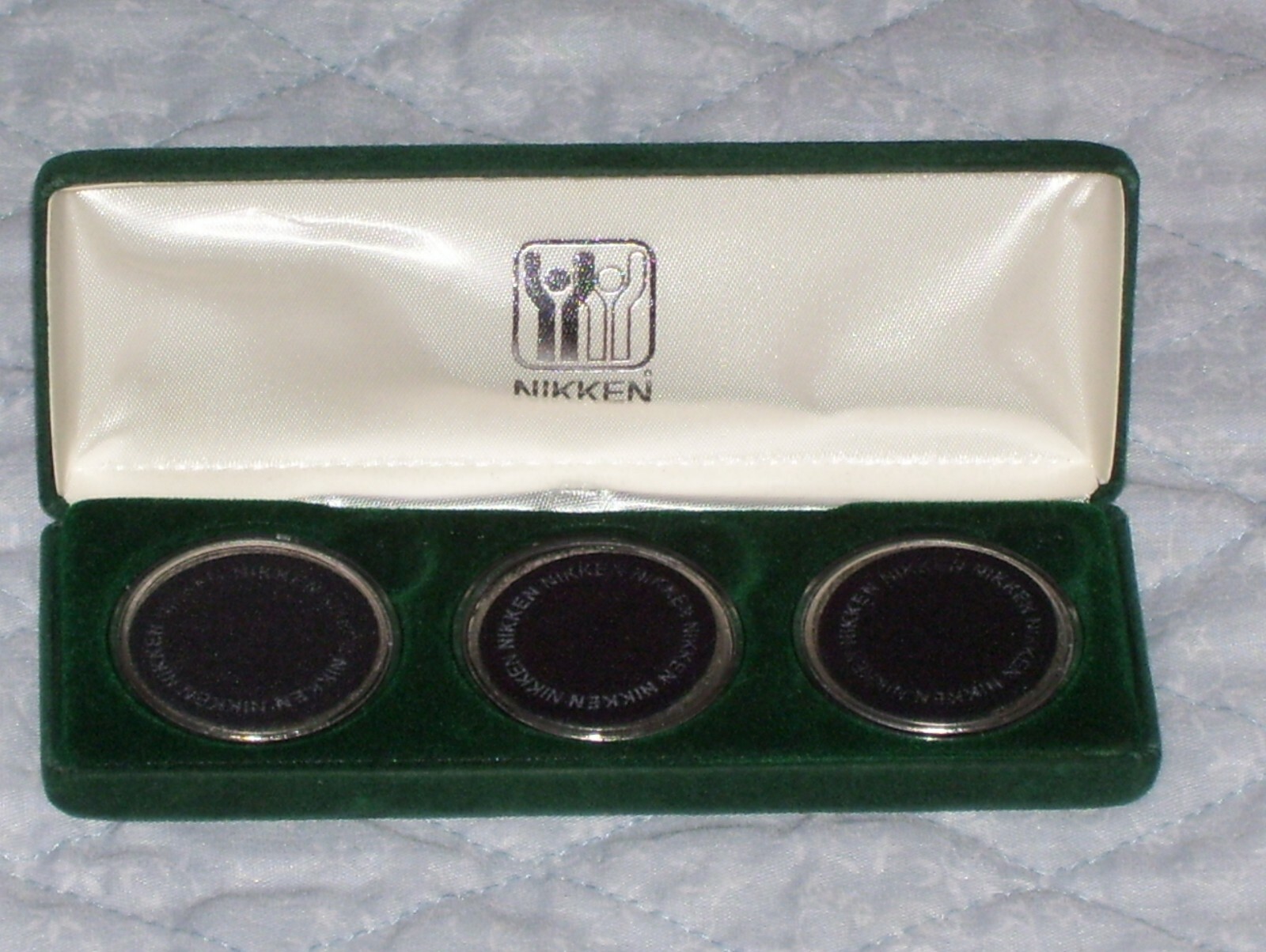 SET OF (3) NIKKEN SUPER MINI 1600 GAUSS MAGNETS #1451 - DISPLAY/DEMOS IN BOX