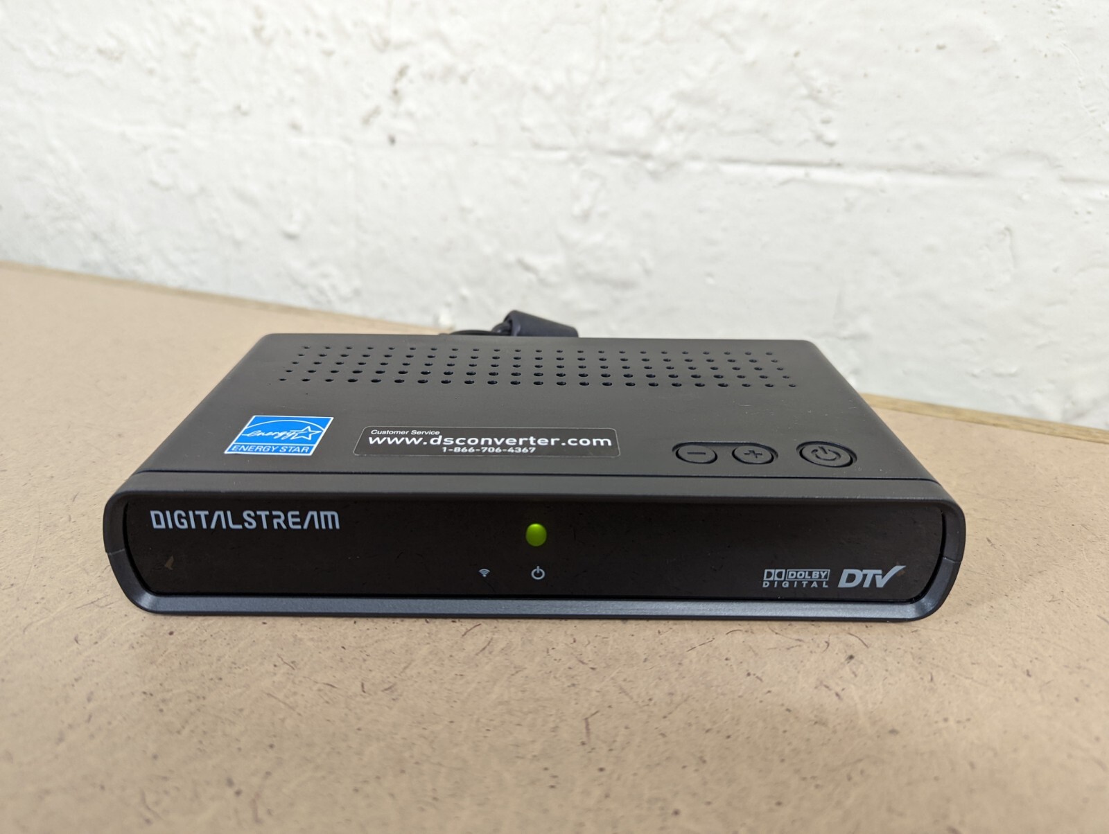DIGITAL STREAM 15150 Dolby DTV Digital Converter Box Analog Pass Thru