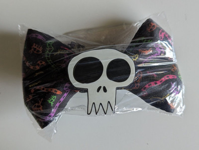 Harveys Seatbelt Disney NBC bow