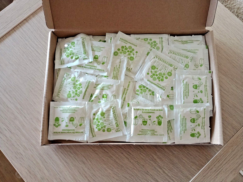 50 Schnittblumenfrisch Packungen B-Ware ( Verklebt ) - Voll Funktional