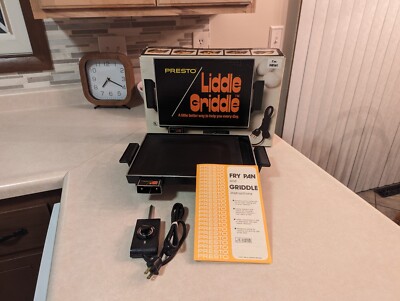 Vintage Presto Liddle Griddle: Model 07211, Non-Stick , Circa 1978 - USA (New)