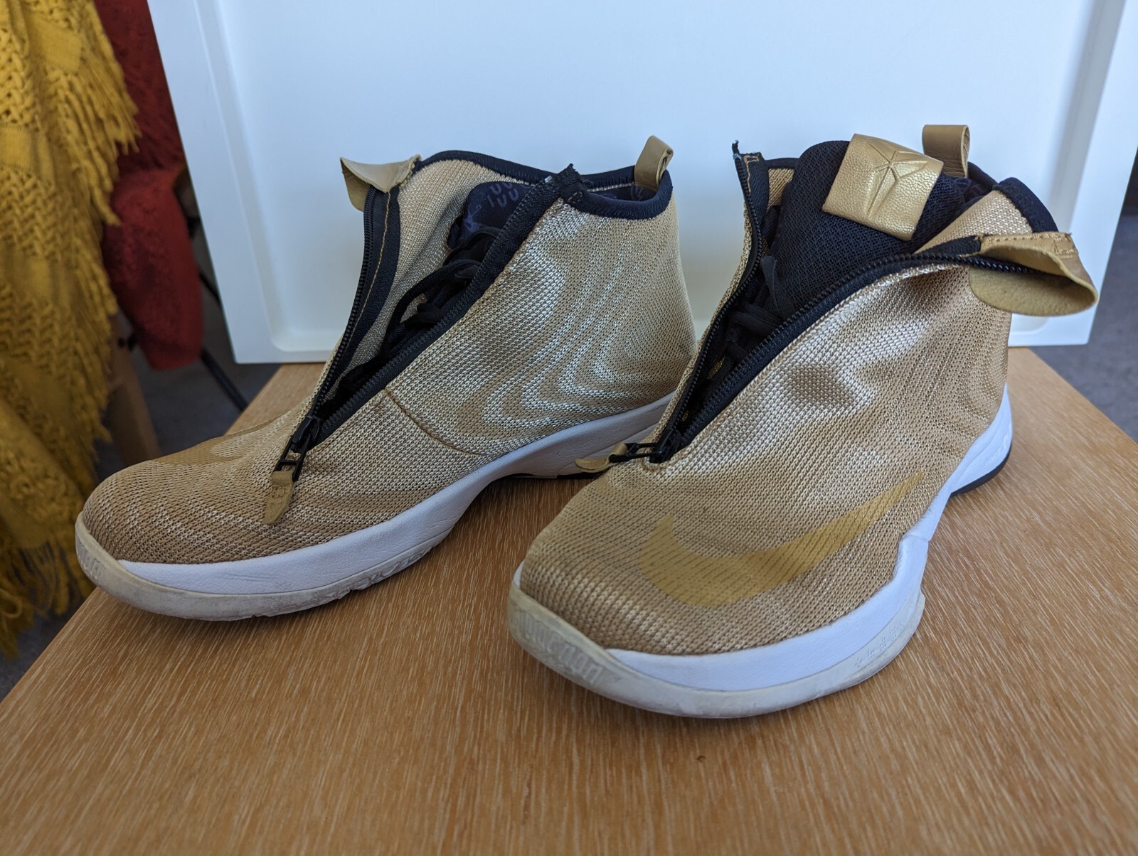 シューズ(男性用) NIKE ZOOM KOBE ICON JCRD PRM 28.0 Nike Zoom Kobe Icon Metallic Silver | Hypebeast