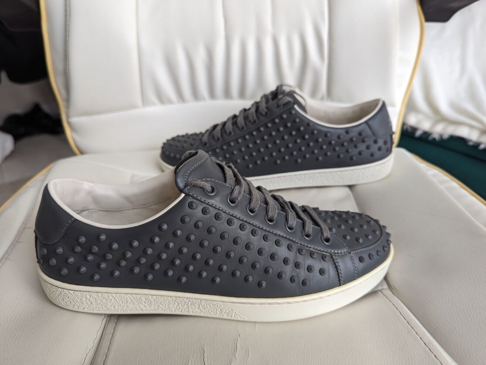 Gucci Gray Leather Studded Spikes Sneakers Trainers Shoes Gucci Gray Leather Studded Spikes Sneakers Trainers Shoes