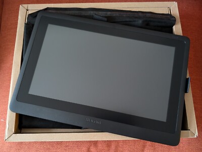 Wacom Cintiq DTK1660K0A 16in Creative Pen Display - Black