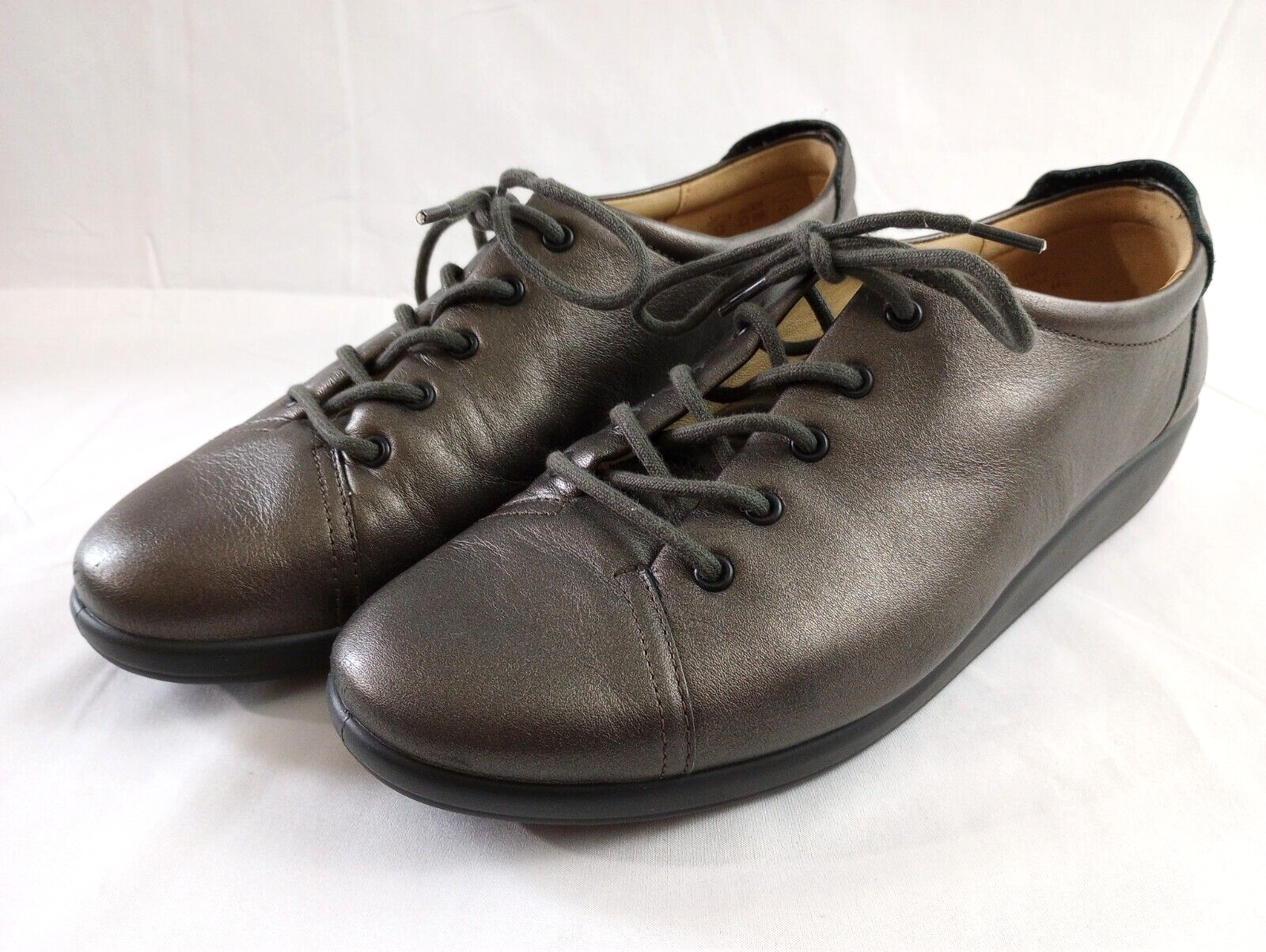 Dew shoes hotsell hotter
