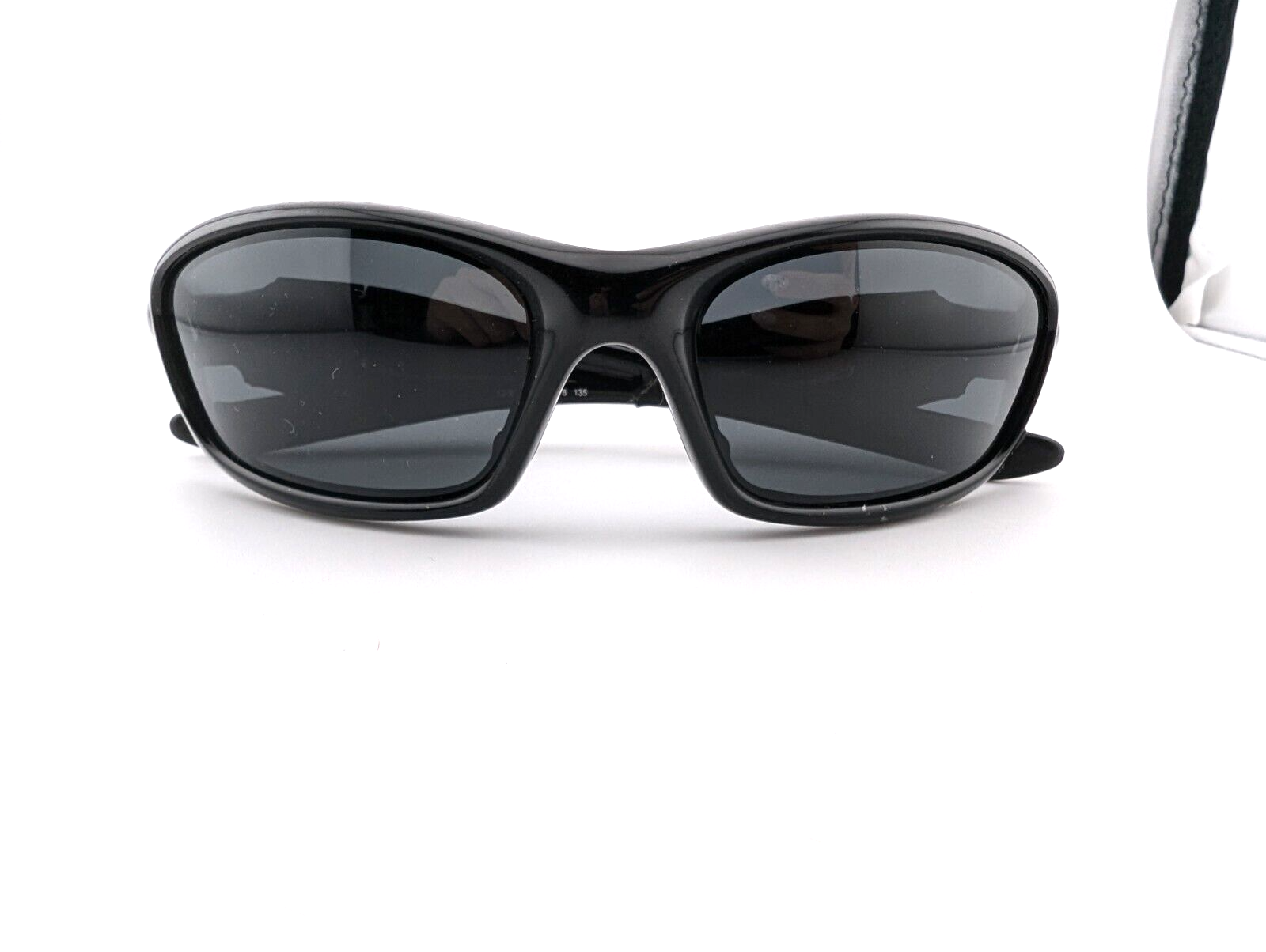 Oakley Sunglasses, Polarized Lenses, Straight, 12-935, 61-18-135