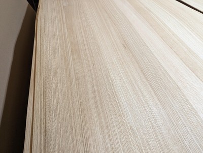 RIFT WHITE OAK, RANDOM MATCHED 4' X 8'  RAW/UNBACKED VENEER SHEETS