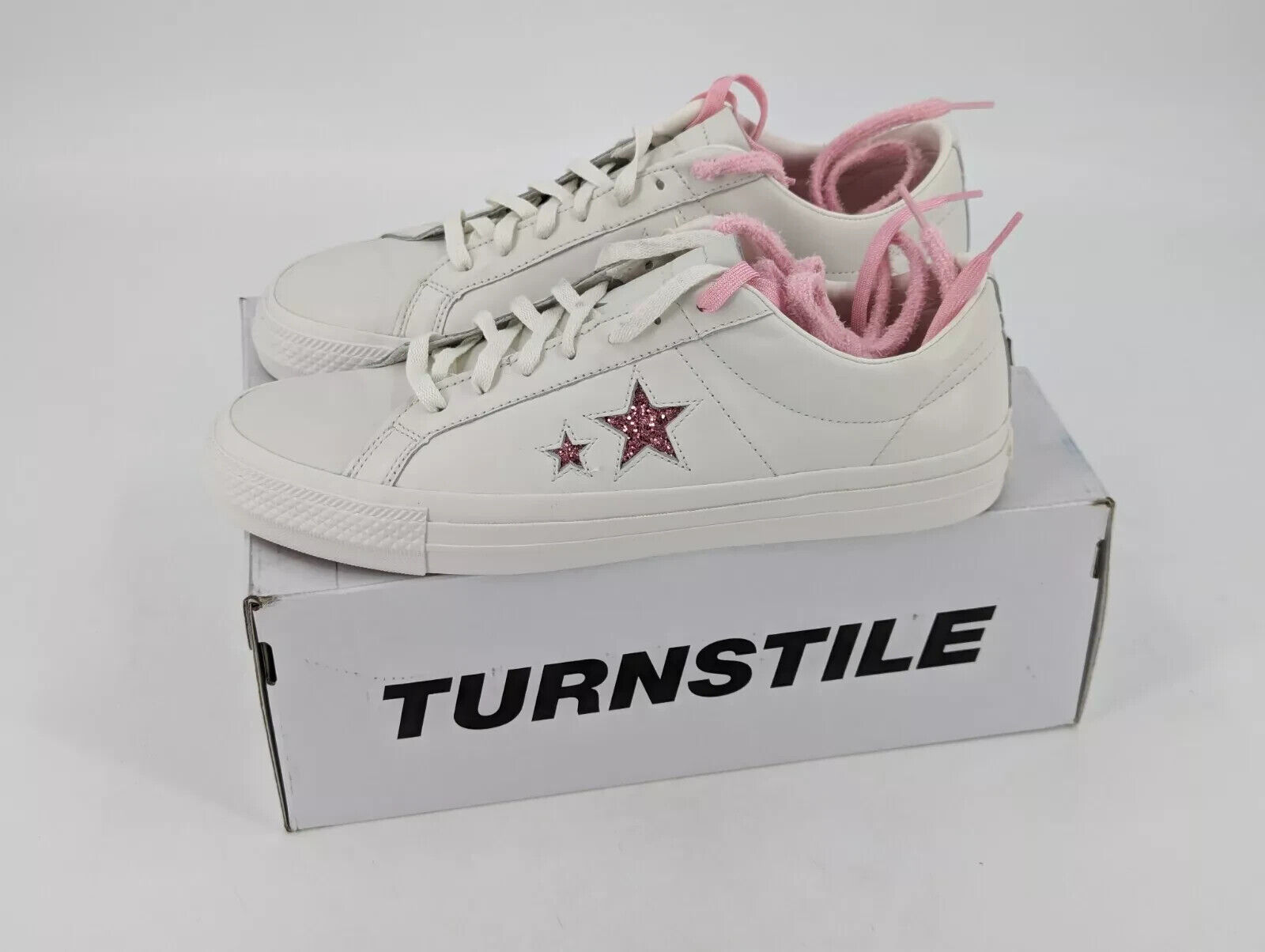 Converse x Turnstile One Star Pro OX Leather in White/Pink Converse x Turnstile One Star Pro OX Leather in White/Pink