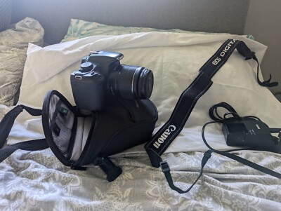 Canon EOS 1100D  Camera Kit with 18-55mm Lens III +Battery+Charger+Camera Case