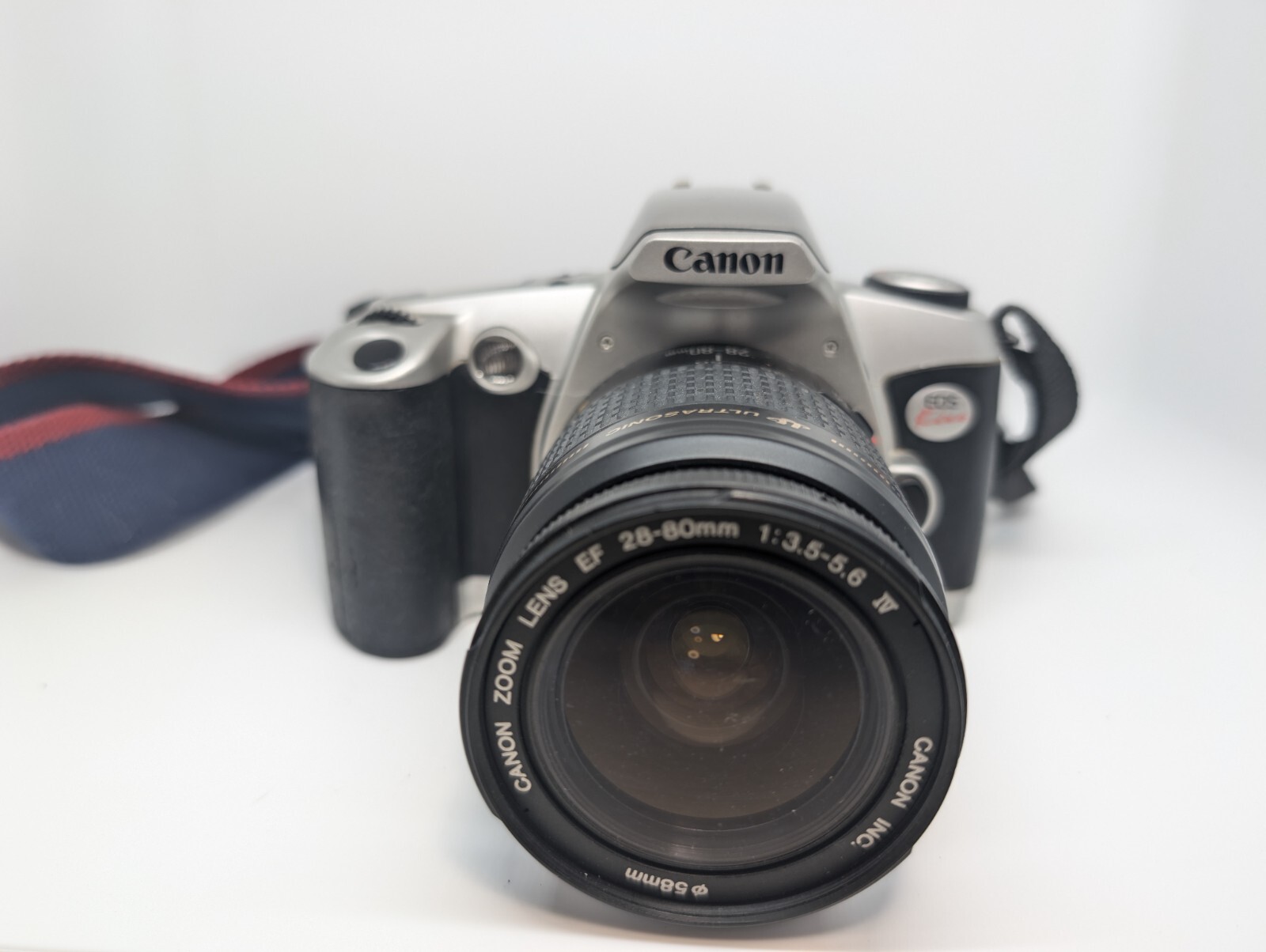 Canon EOS Kiss with ZOOM LENS EF 28-80mm 1:3.5-5.6 Ⅳ φ 58