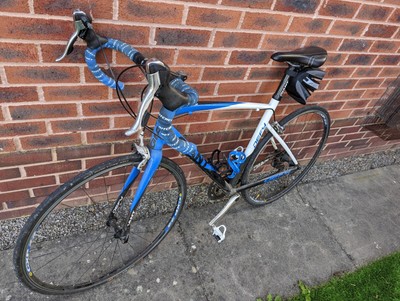 Giant Defy 3 Road Bike For Sale