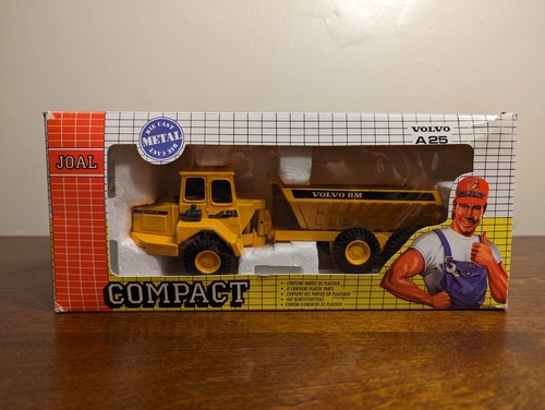 VOLVO A-35C アーティキュレート木材運搬車(1/50)ボルボ Joal VOLVO A-35C アーティキュレート木材運搬車(1/50)ボルボ Joal