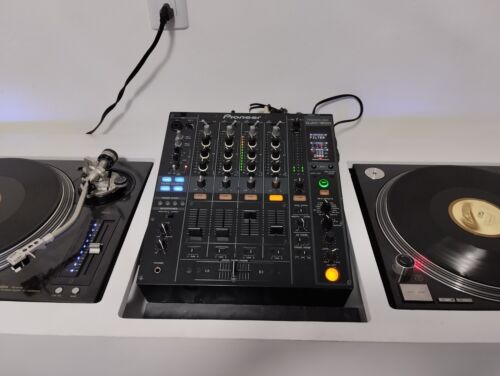 Pioneer DJM-800 Professional DJ Digital Mixer 4-Channel 4ch Pioneer DJM-800 Professional DJ Digital Mixer 4-Channel 4ch