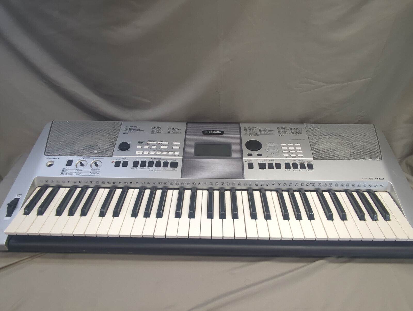 Yamaha Electronic Keyboard Piano PSR-E413 61 Key Portable Yamaha Electronic Keyboard Piano PSR-E413 61 Key Portable