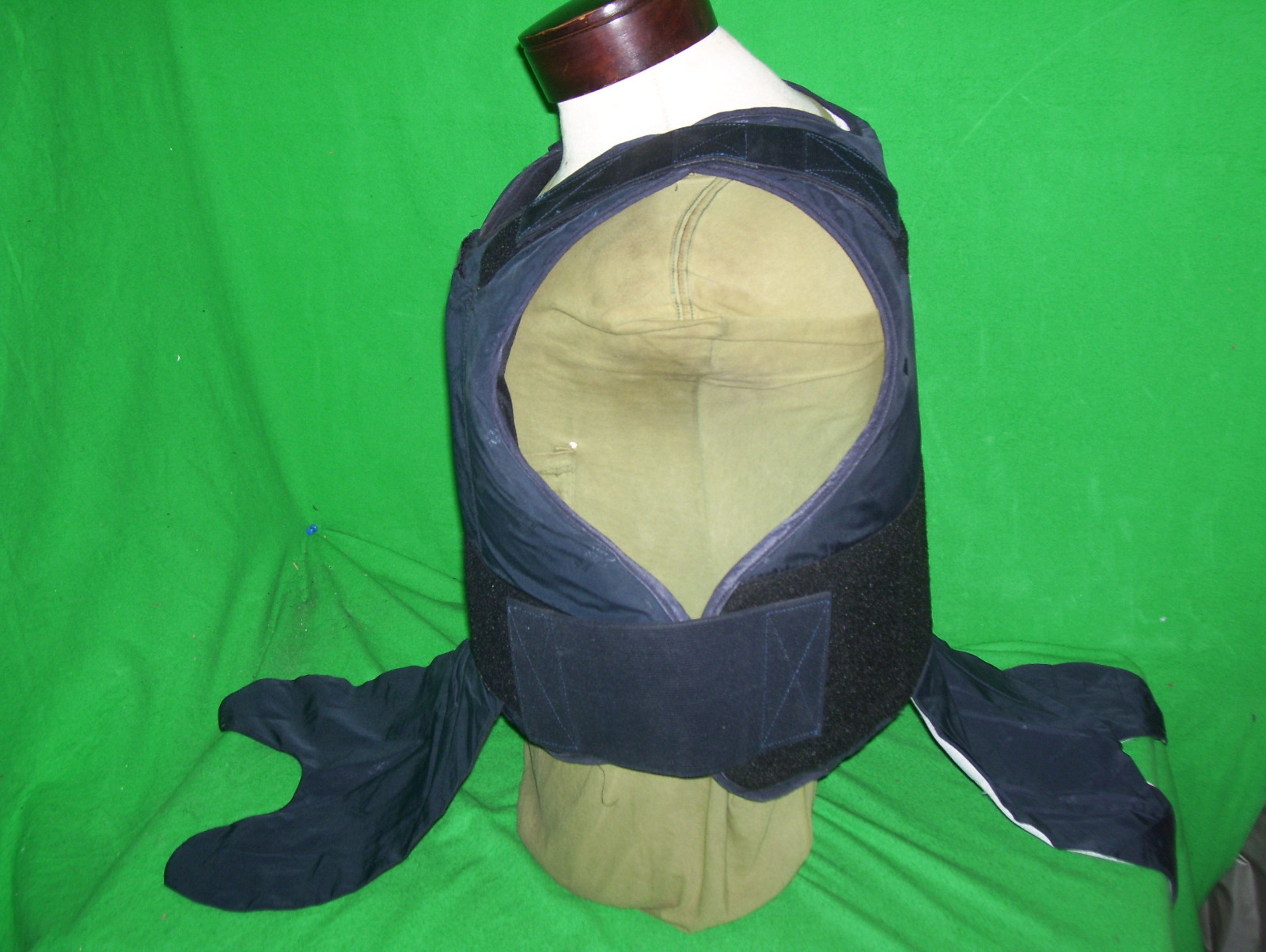 Safriland Body Armor Bullet Proof Vest Level IIIA-XLarg Short VG 2012+5X8 H-13