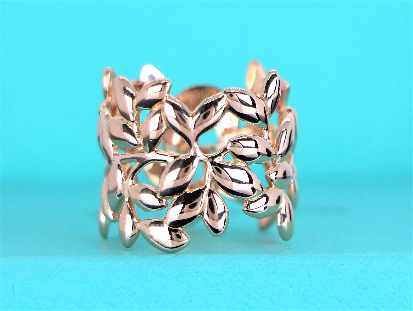 【激レア】Tiffany & Paloma Picasso リング $3200 Tiffany & Co. Paloma Picasso 18K Rose Gold Olive Leaf