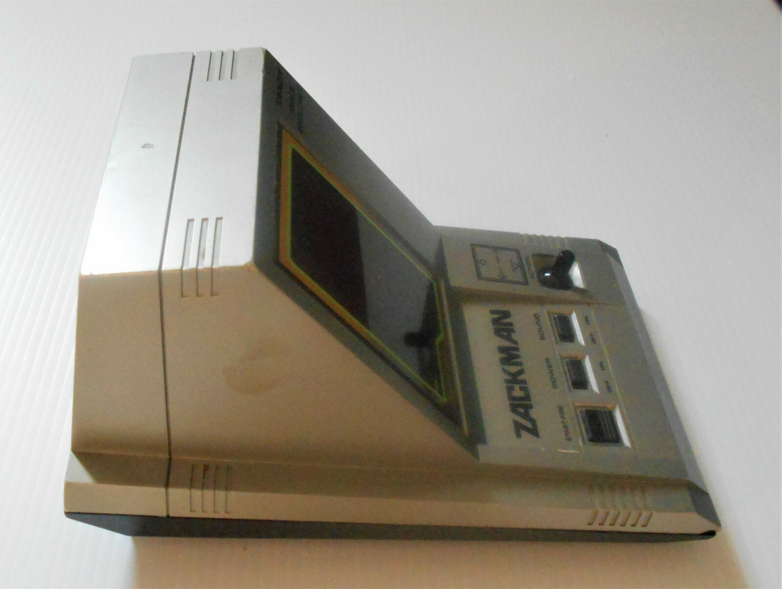 SPACE EXPLORER ZACKMAN Dig Dug Tandy Electronics VFD Handheld Tabletop Game 1984