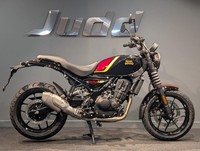 2025 ROYAL ENFIELD GUERRILLA 450 in Playa Black