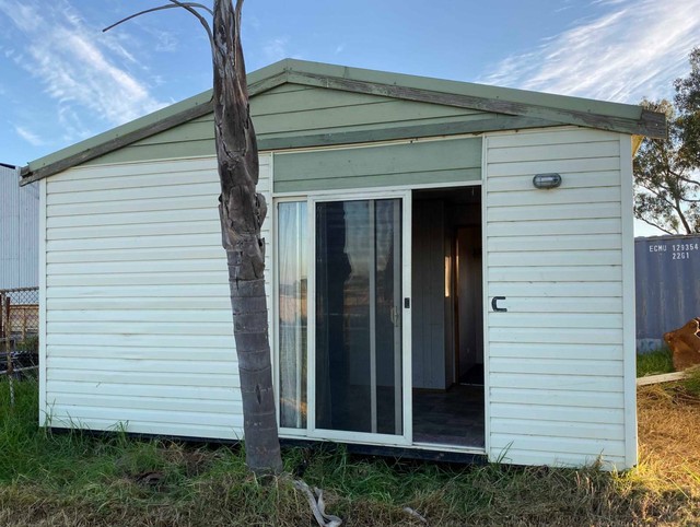 Relocatable 2 Bedroom Cabin | Property For Sale | Gumtree ...