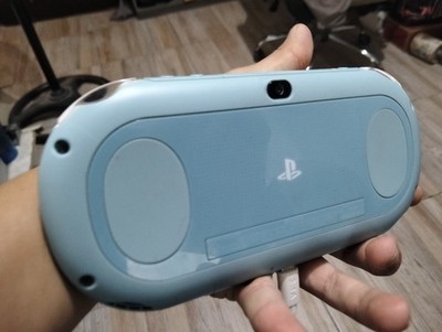 Sony Playstation PS Vita Light Blue White PCH-2000 ZA14 Console