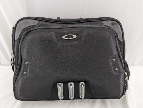 OAKLEY MESSENGER TACTICAL FIELD GEAR BRIEFCASE SHOULDER BAG WELL