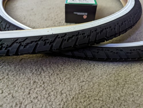 TWO (2) DURO BICYCLE TIRES 26X1&3/8 (37-590) WHITEWALLS & TUBES