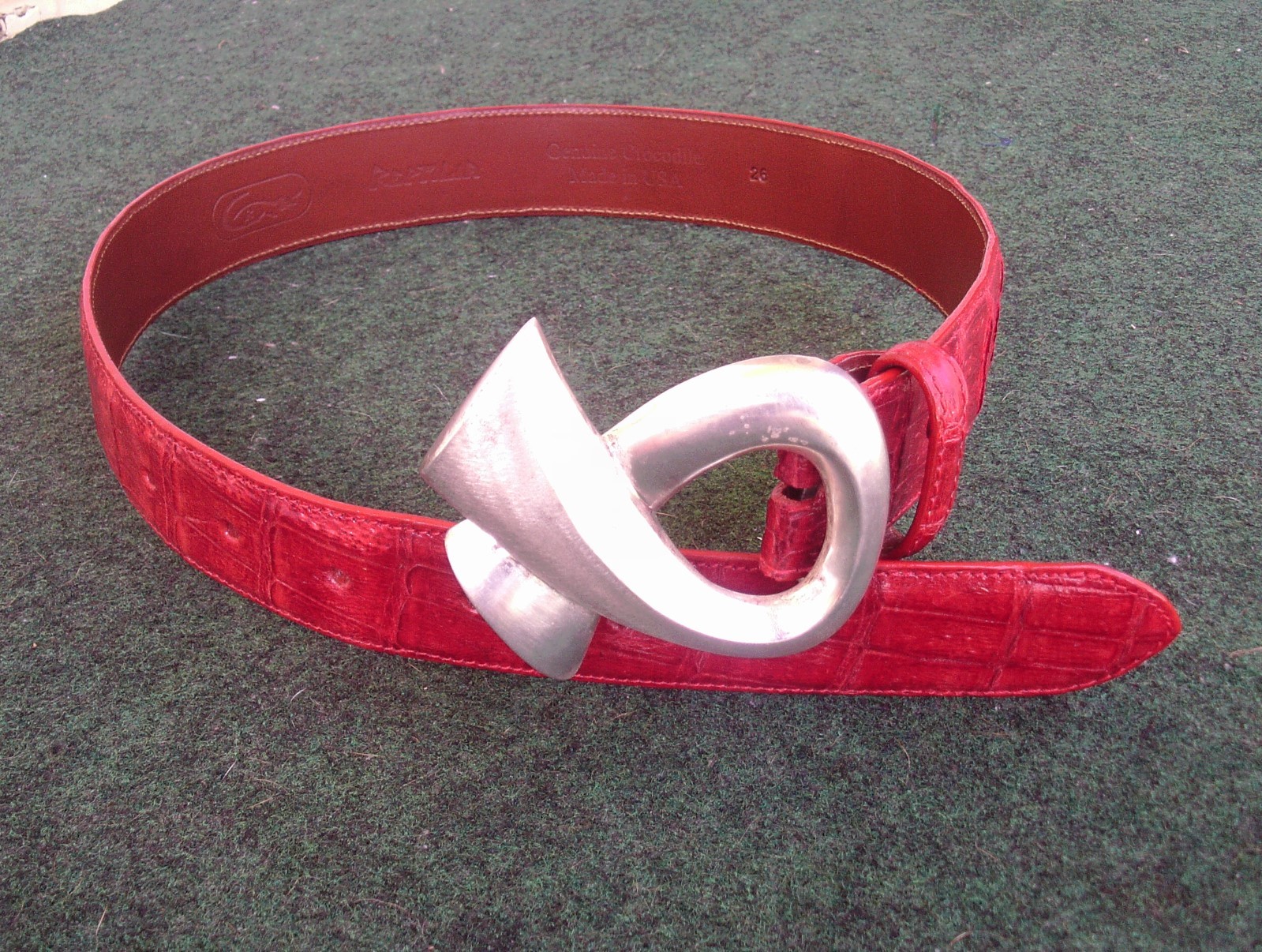 Cincture Silver Belt Buckle & Red Reptilia Crocodile Belt Womens Size 26 Leather