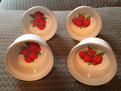 Set of 4 Vintage John Wagner & Sons Strawberry Bowl, jelly, Ramekin trinket dish