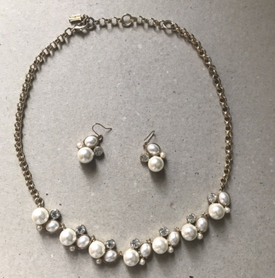 Hobbs pearl best sale necklace