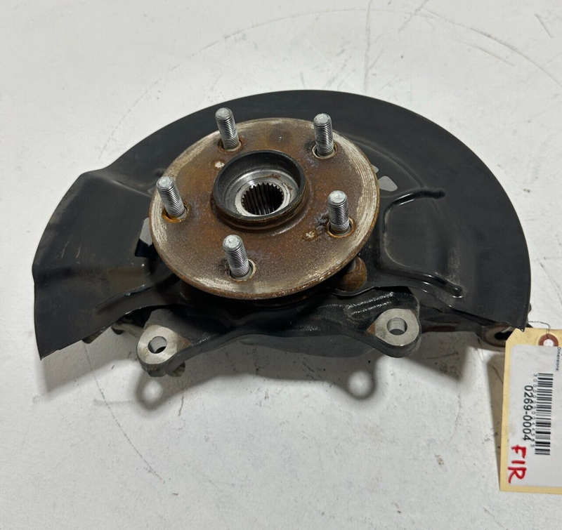 Used 2019-2021 TOYOTA CAMRY SE SPINDLE KNUCKLE HUB FRONT RIGHT PASSENGER SIDE OEM