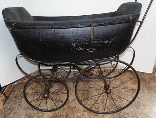 Antique Whitney Carriage Buggy Company Doll Carriage Leominster MA Pram