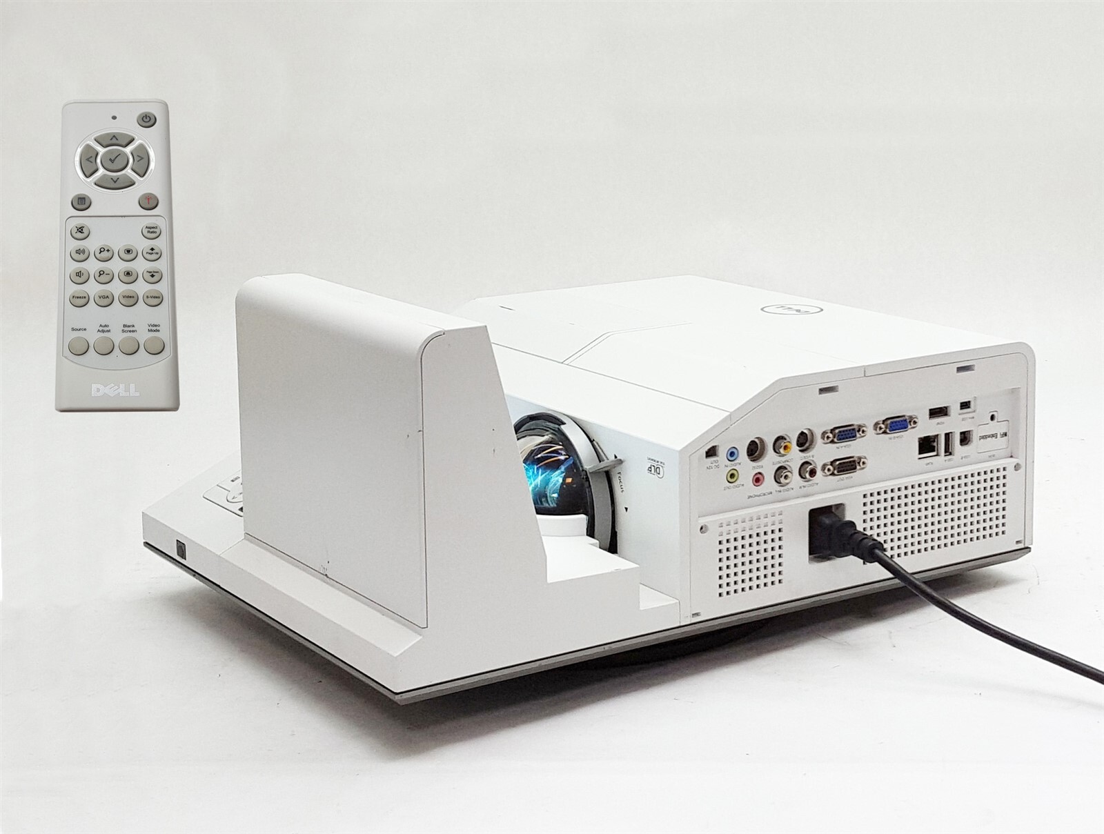 DELL DLPプロジェクター本体 シルバー 1800MP DELL DLPプロジェクター本体 シルバー 1800MP - メルカリ