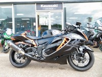 SUZUKI GSX1300R HAYABUSA YOSHIMURA CANS & SUZUKI HEATED GRIPS