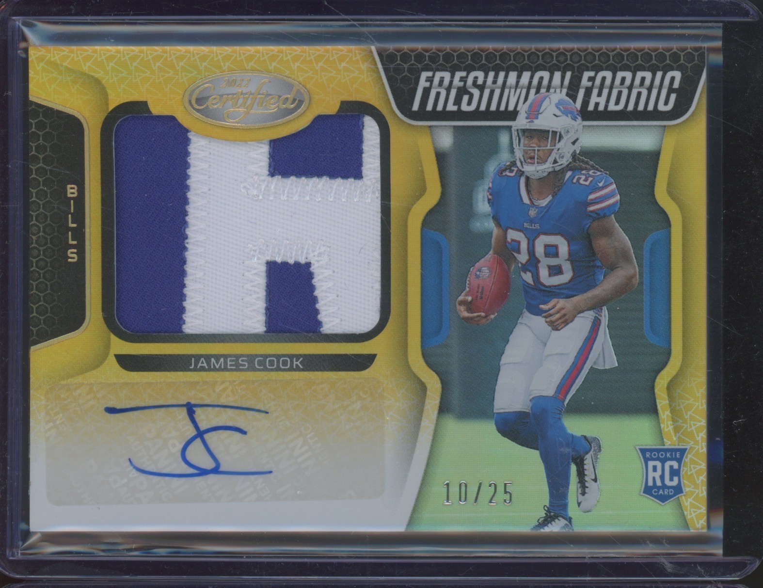 2022 Panini Certified Freshman Fabric Gold #209 James Cook 10/25 Auto Patch RC
