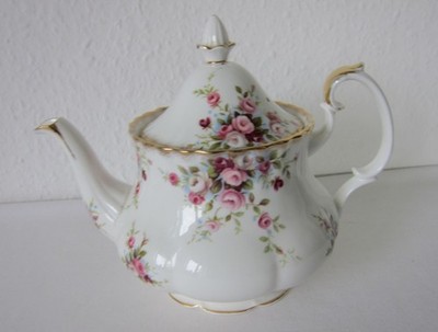 ROYAL ALBERT Cottage Garden Teekanne Teapot