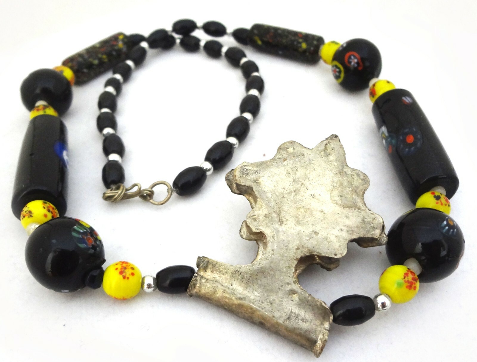 Vintage Genuine Trade Glass Black Beaded Necklace Hollow Silver Pendant Red Bead