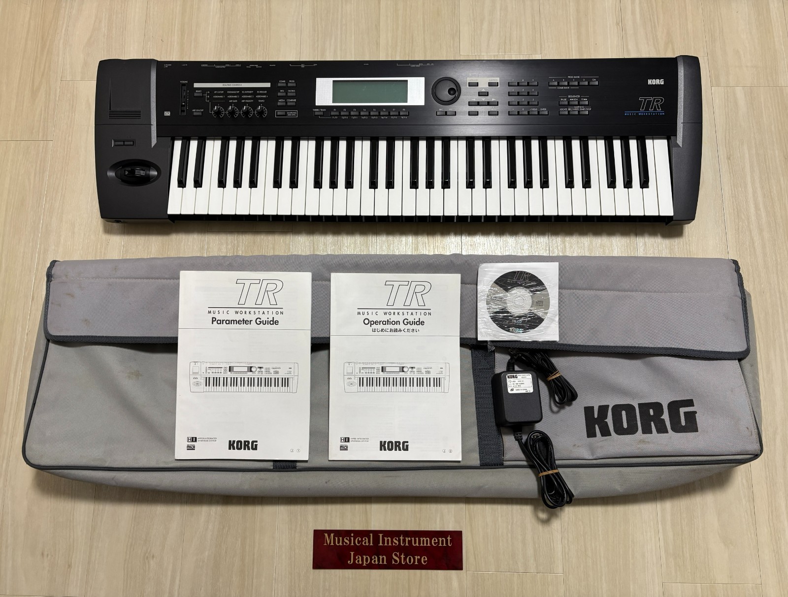 Korg TR61 61-Key Keyboard Synthesizer with Soft Case and