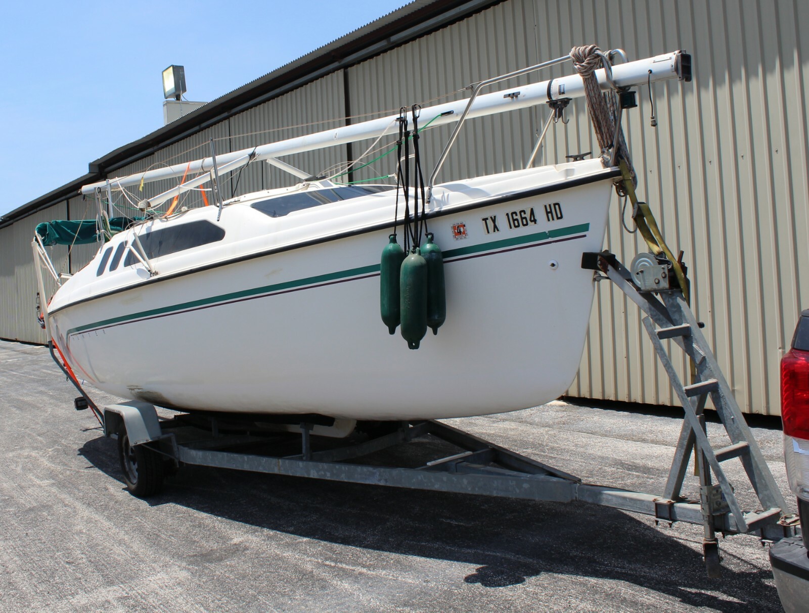 1993 Hunter 23'5" Sailboat & Trailer - Texas