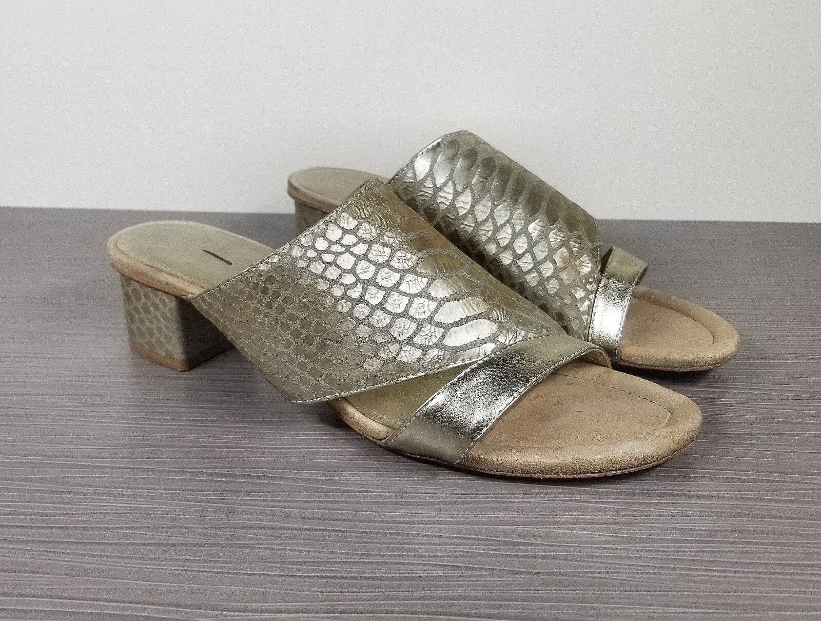 Donald J Pliner Monaco Snake-Print Slide Sandal, Platino Leather Womens Size 9 M