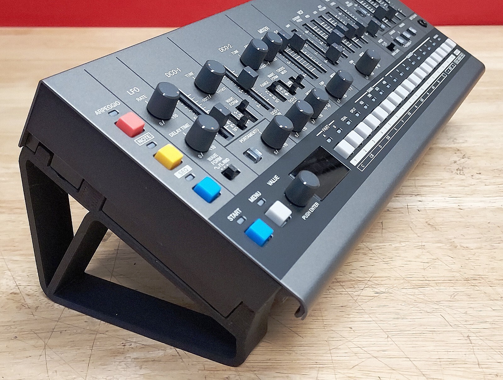 Roland　JUSTY MATRIXSYNTH: Roland JD-990 in box w/manual SN ZE71170