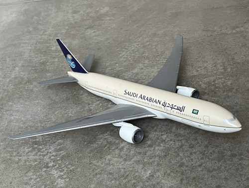 【あゆ】LX B777-300ER モデル 1/200 全日空商事 【予約商品】777-300ER ANA 全日空 完成品 （WiFi