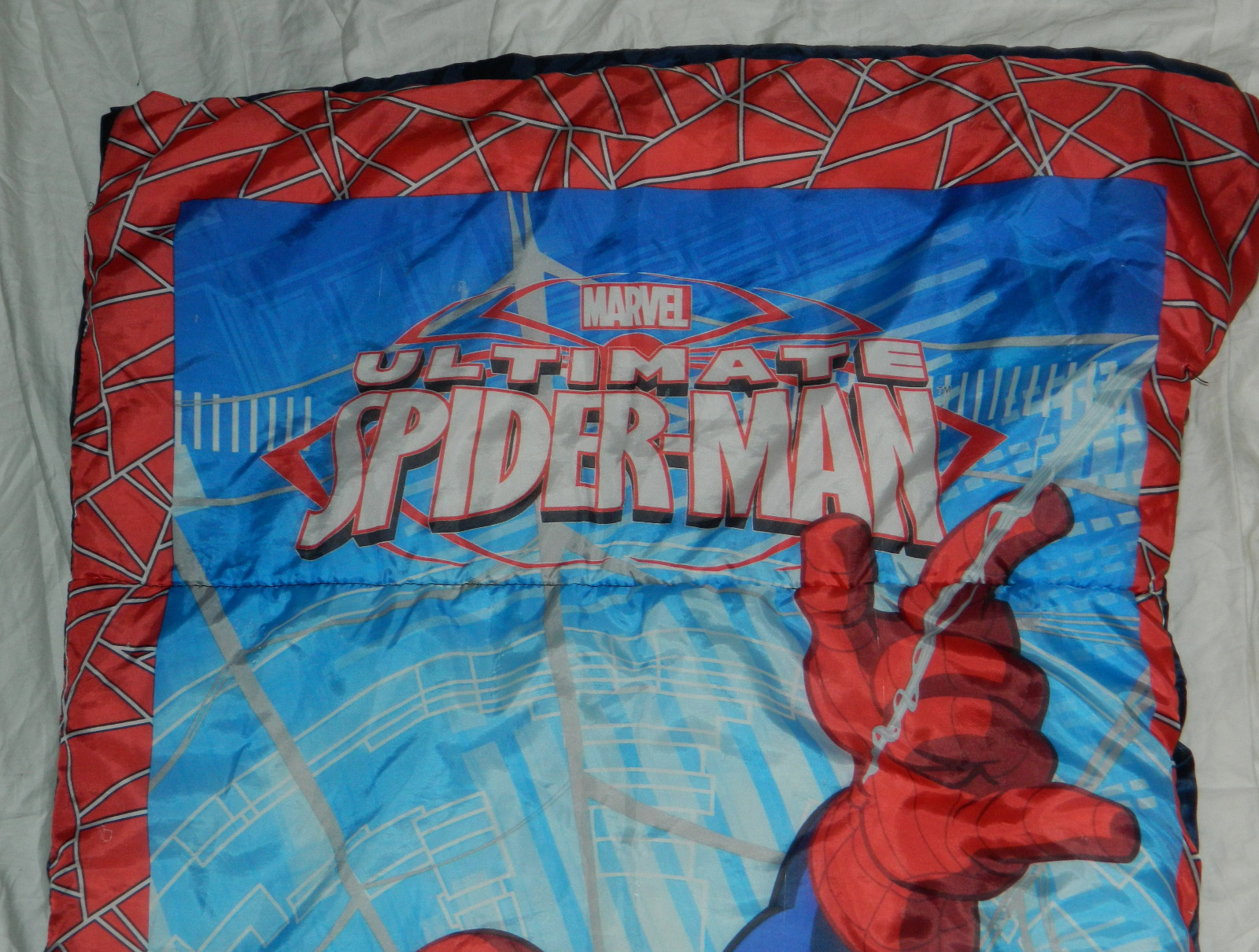 Youth Marvel Spider-Man Reversible Sleeping Bag measures 56x28