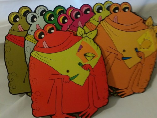Learn Short Vowel Discs Colorful Frogs in Box by Trend Enterprises vintage teach