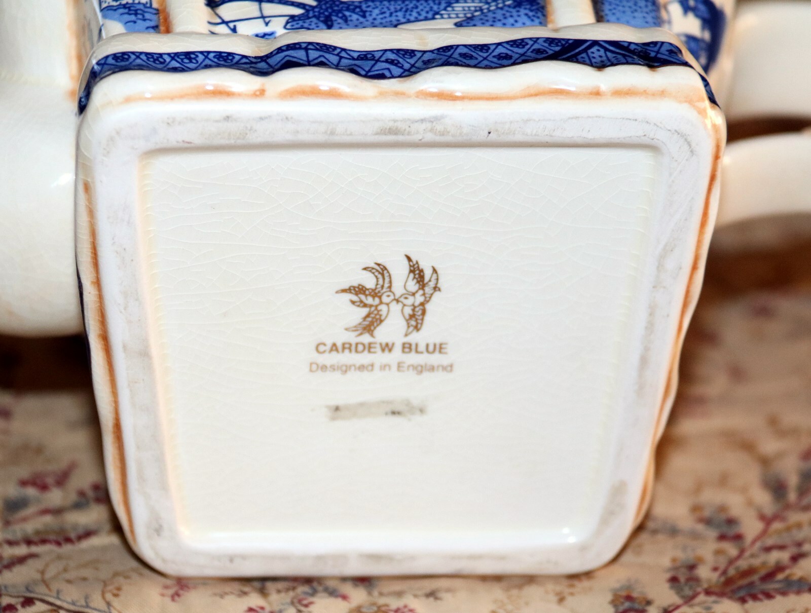 BLUE WILLOW TEAPOT CARDEW