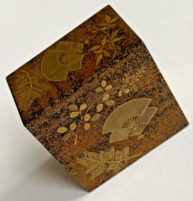 Exquisite Antique Lacquer Japanese Box Edo Maki-e Fans Flowers Gilt